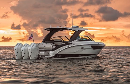 Sea Ray 360 SLX Outboard