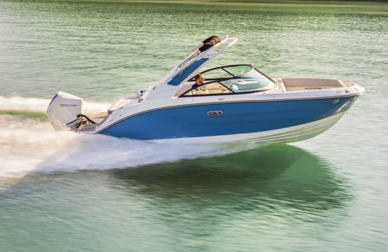 Sea Ray 230 SDX Outboard (New Model)
